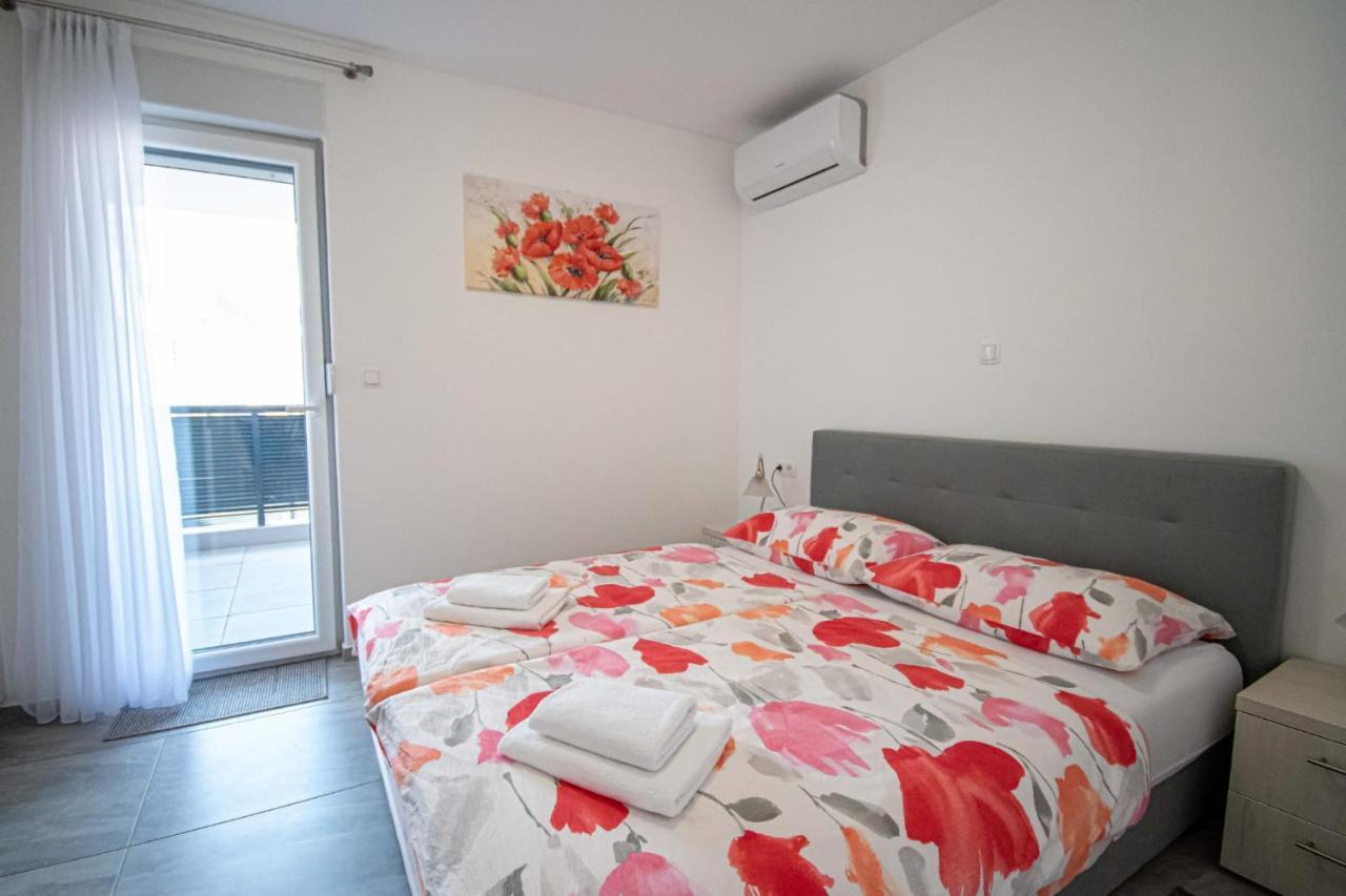 Luxury Apartment With Swimming Pool Ana 特罗吉尔 外观 照片