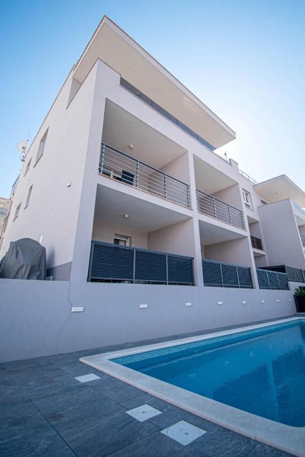 Luxury Apartment With Swimming Pool Ana 特罗吉尔 外观 照片