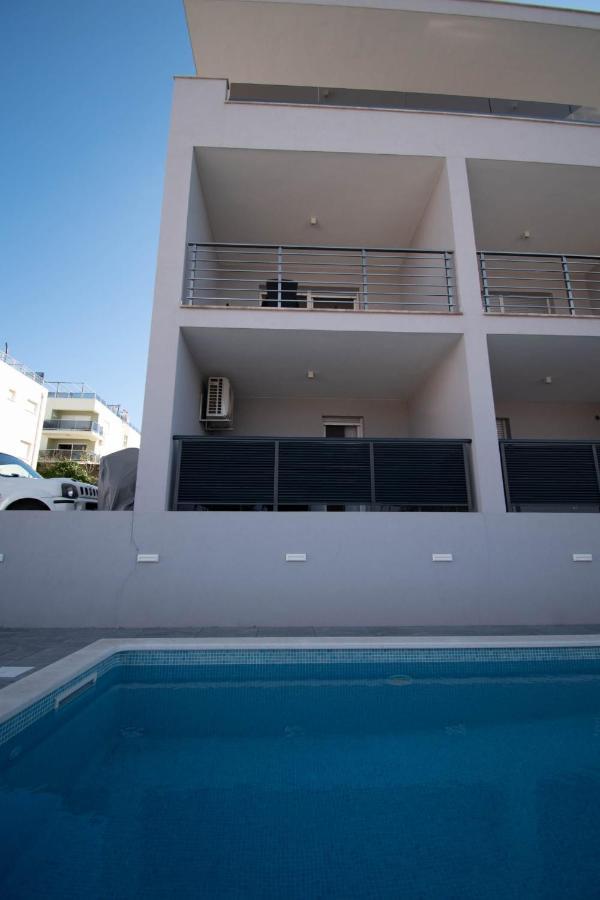 Luxury Apartment With Swimming Pool Ana 特罗吉尔 外观 照片